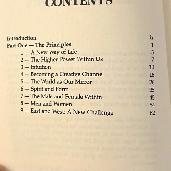 Living in the Light Guide to Personal and Planetary Transformation Shakti Gawain - Picture 5 of 6